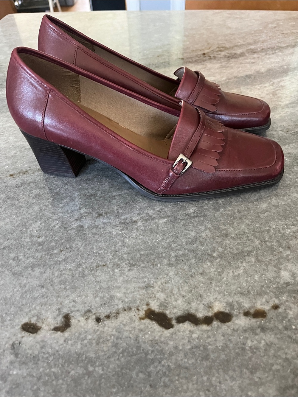 Easy Spirit Women's Burgundy Leather Block Heel Loafers